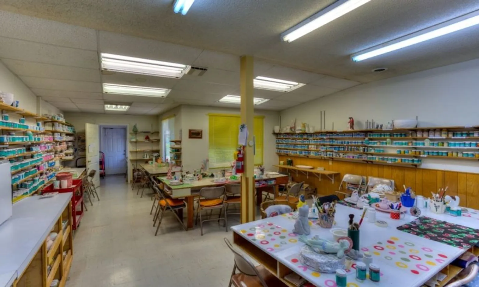 Arts & Crafts Studio