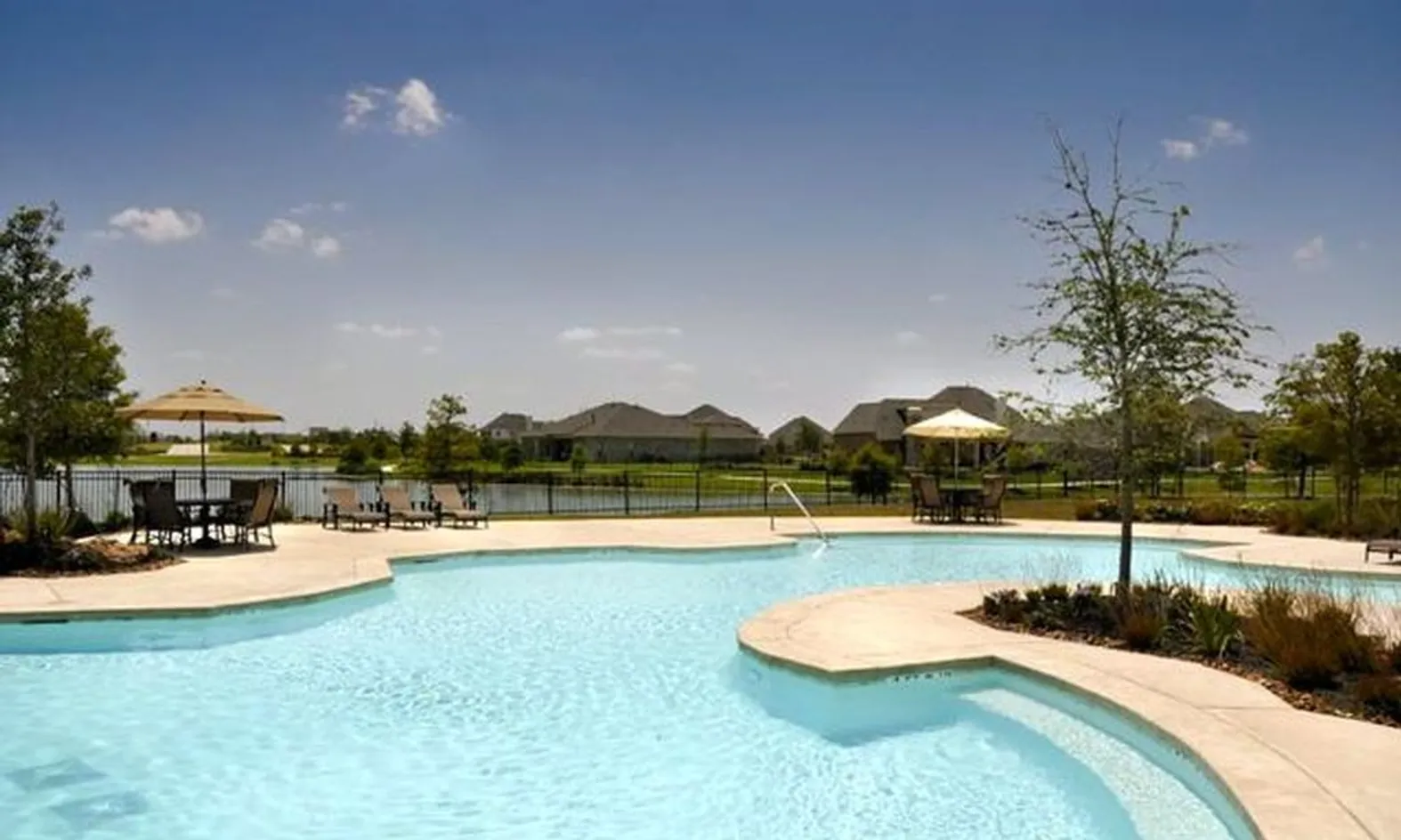 Towne Lake All Ages Resort-style Pool