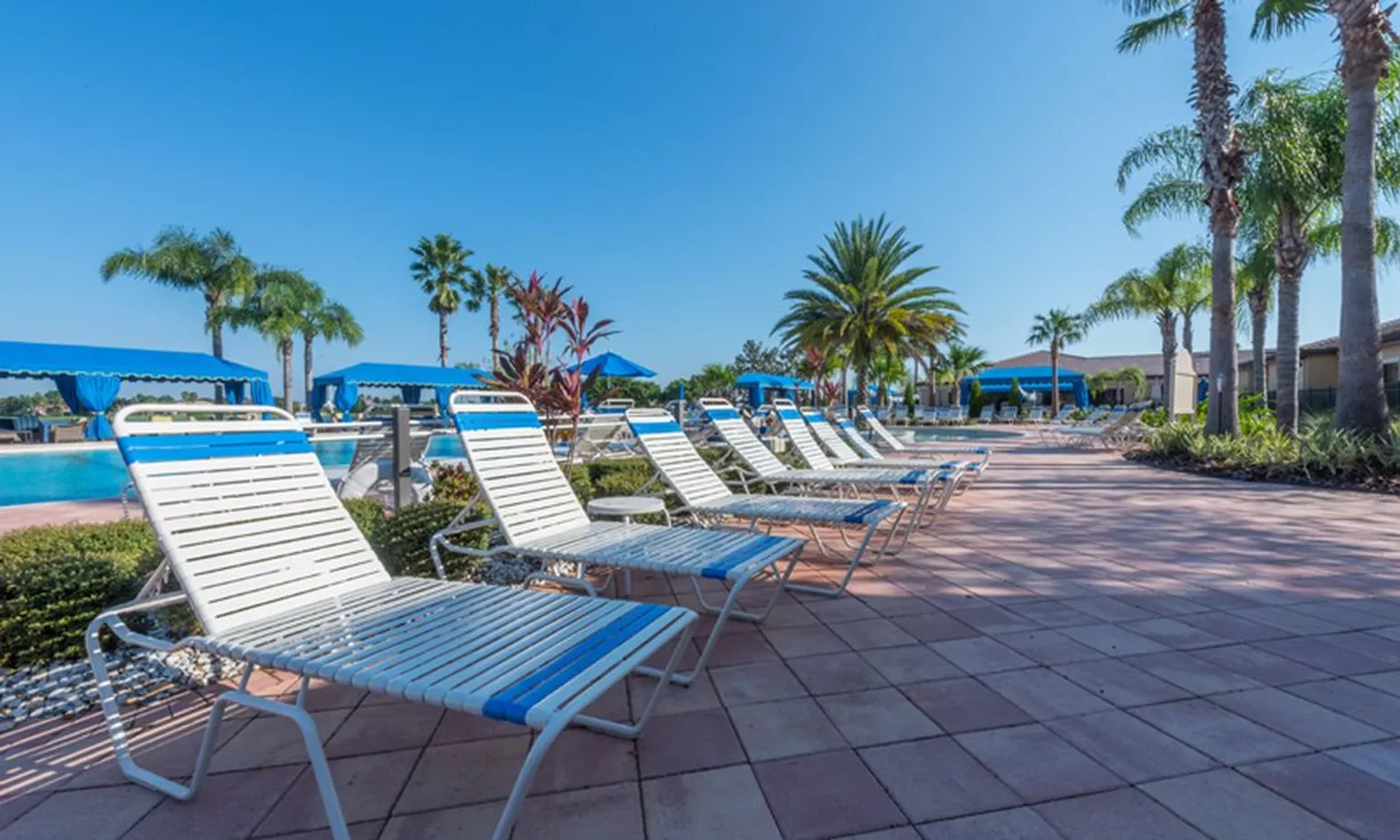 Poolside Seating