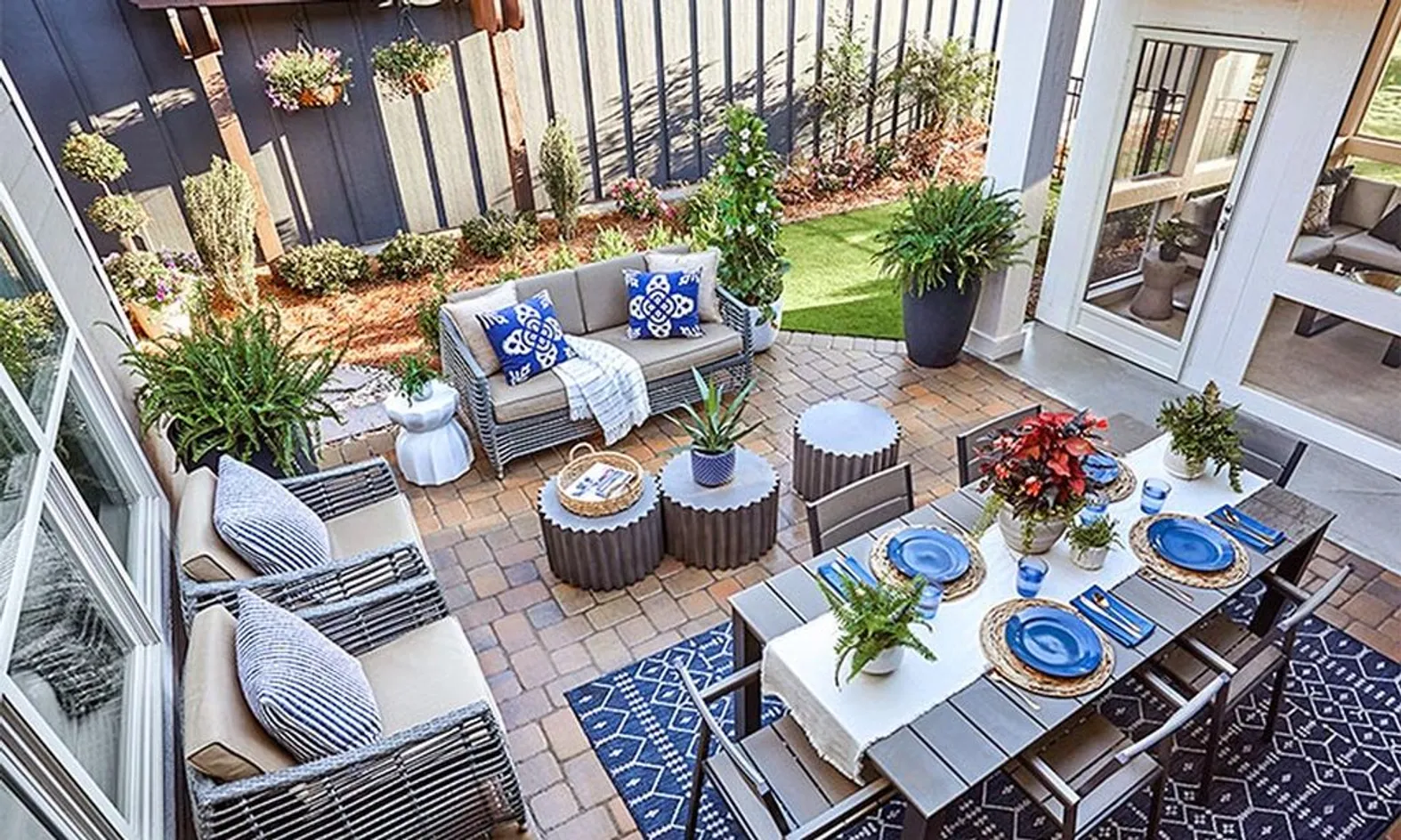 Model Patio