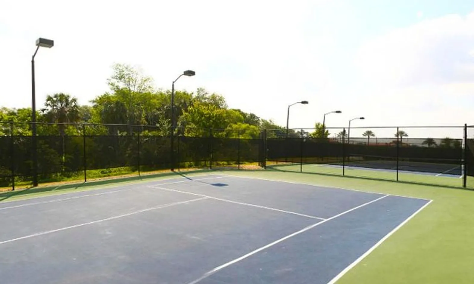 5 Tennis Courts