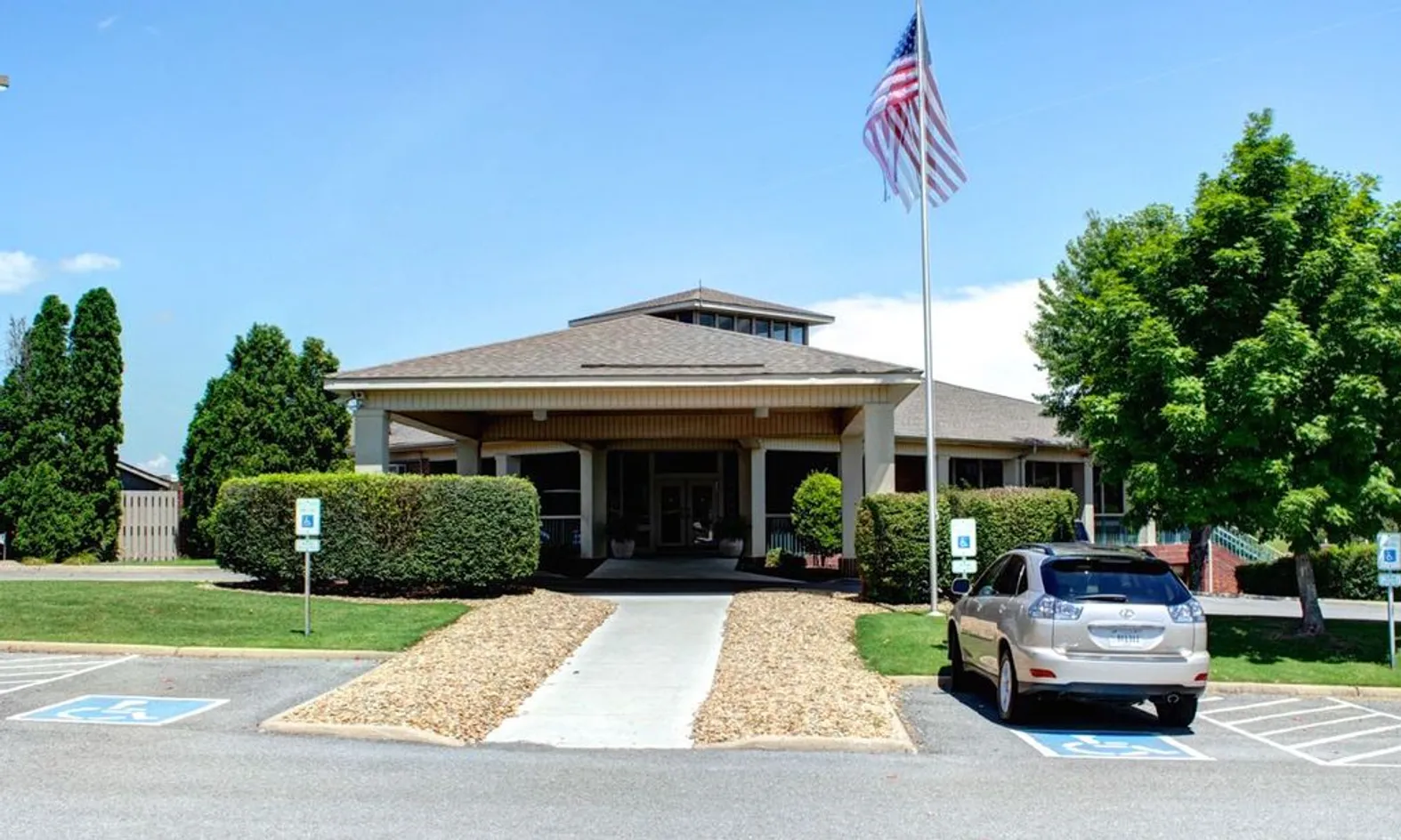 Tanasi Clubhouse