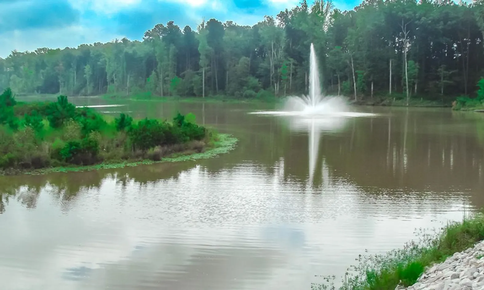 15 Acre Lake