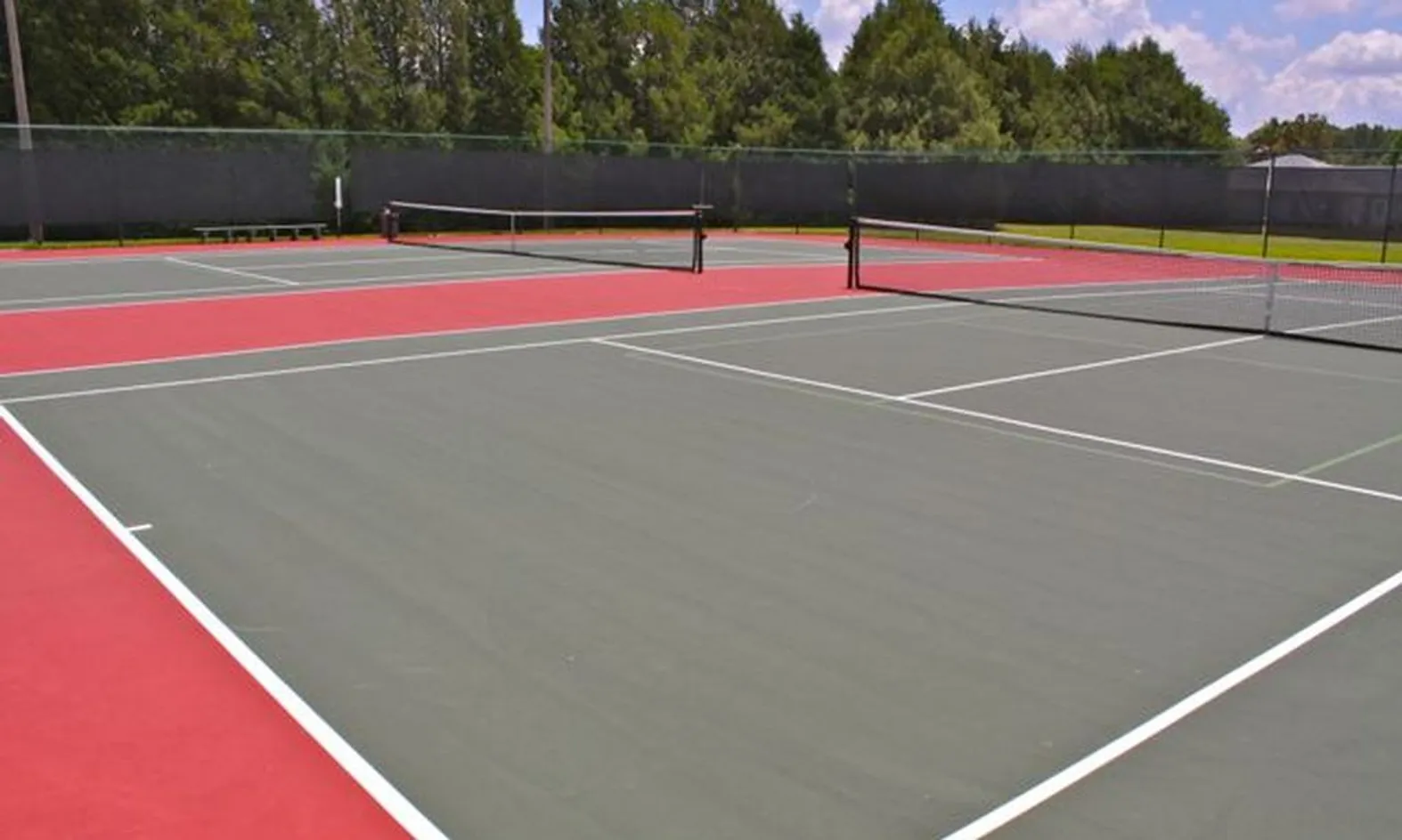 2 Tennis Courts