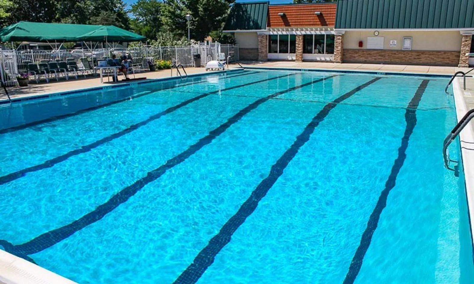 2 Outdoor Pools