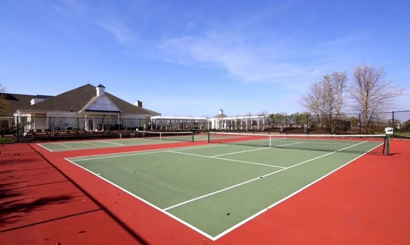2 Tennis Courts