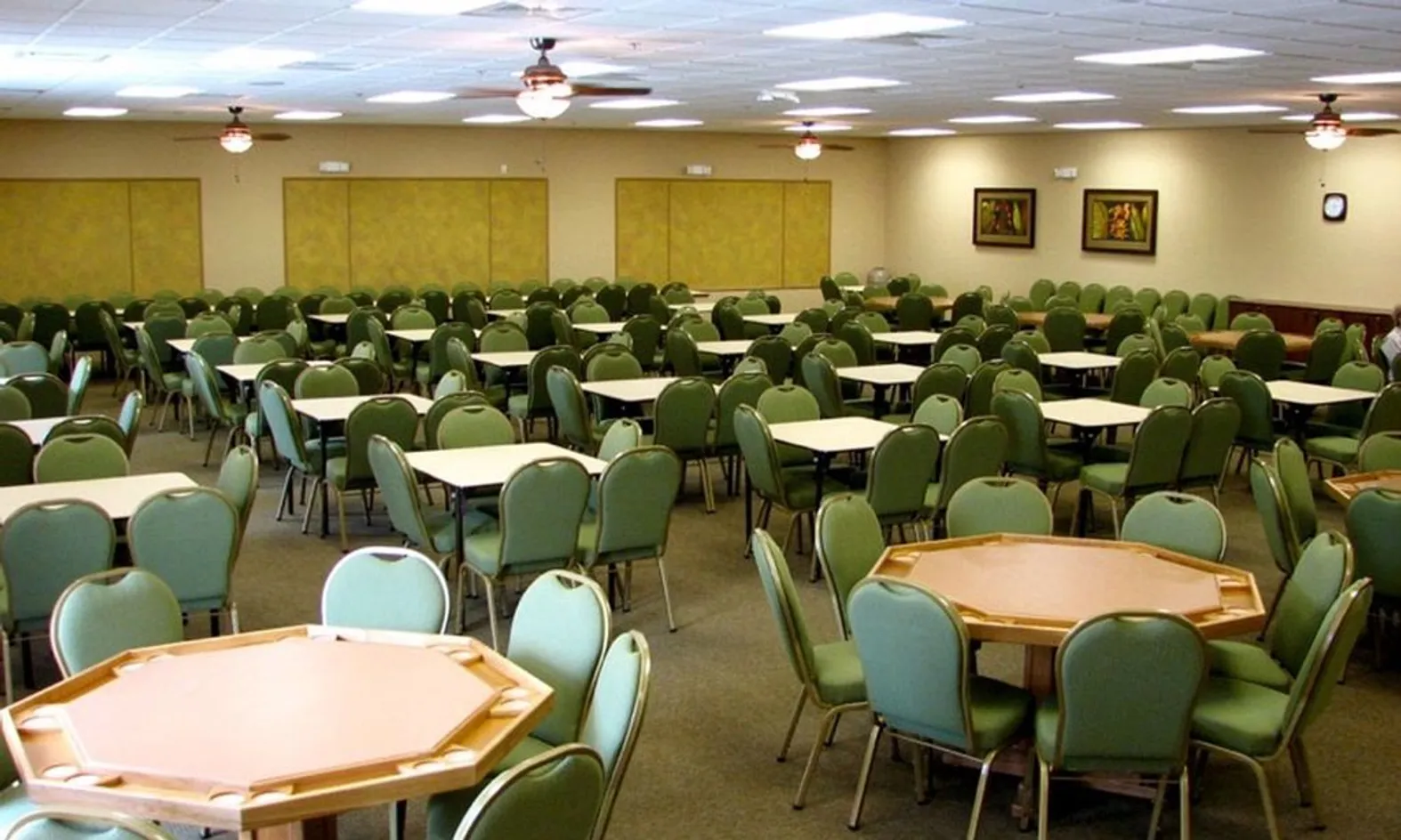 2 Card Rooms