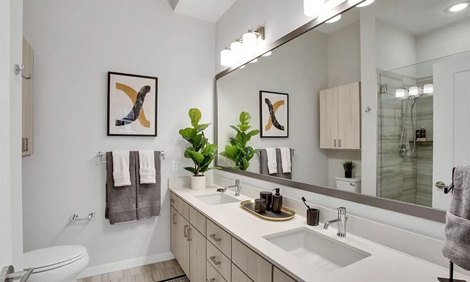 Model Master Bath