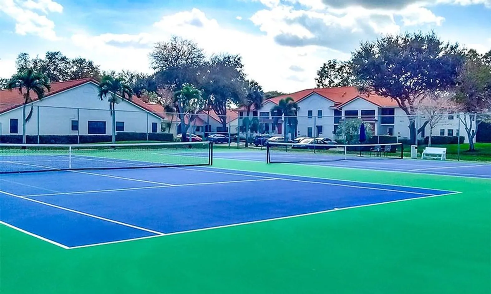 Pickleball & Tennis Courts