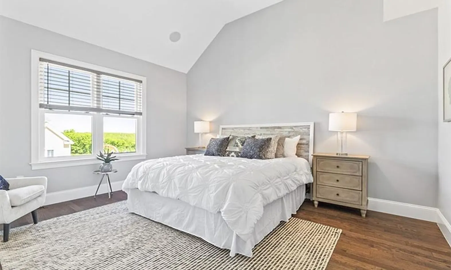 Model Master Bedroom