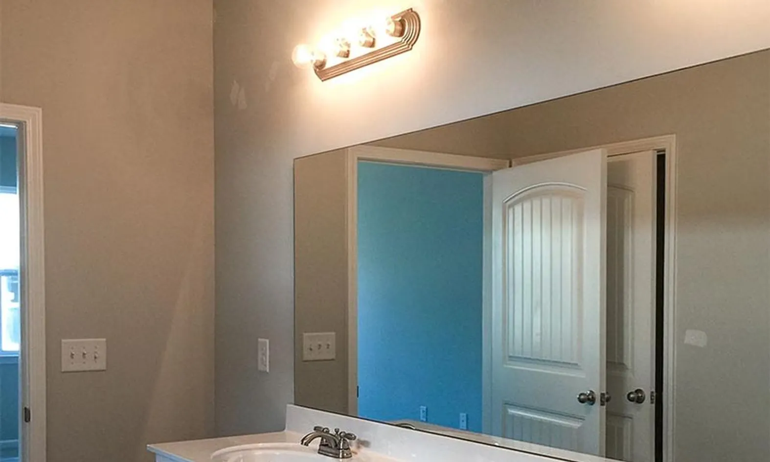 Model Master Bath