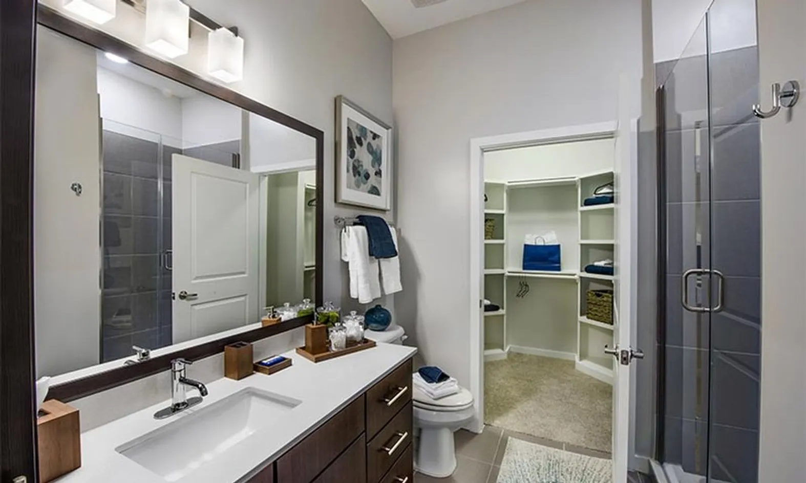 Spacious Walk-In Closets & Elegant Bathrooms