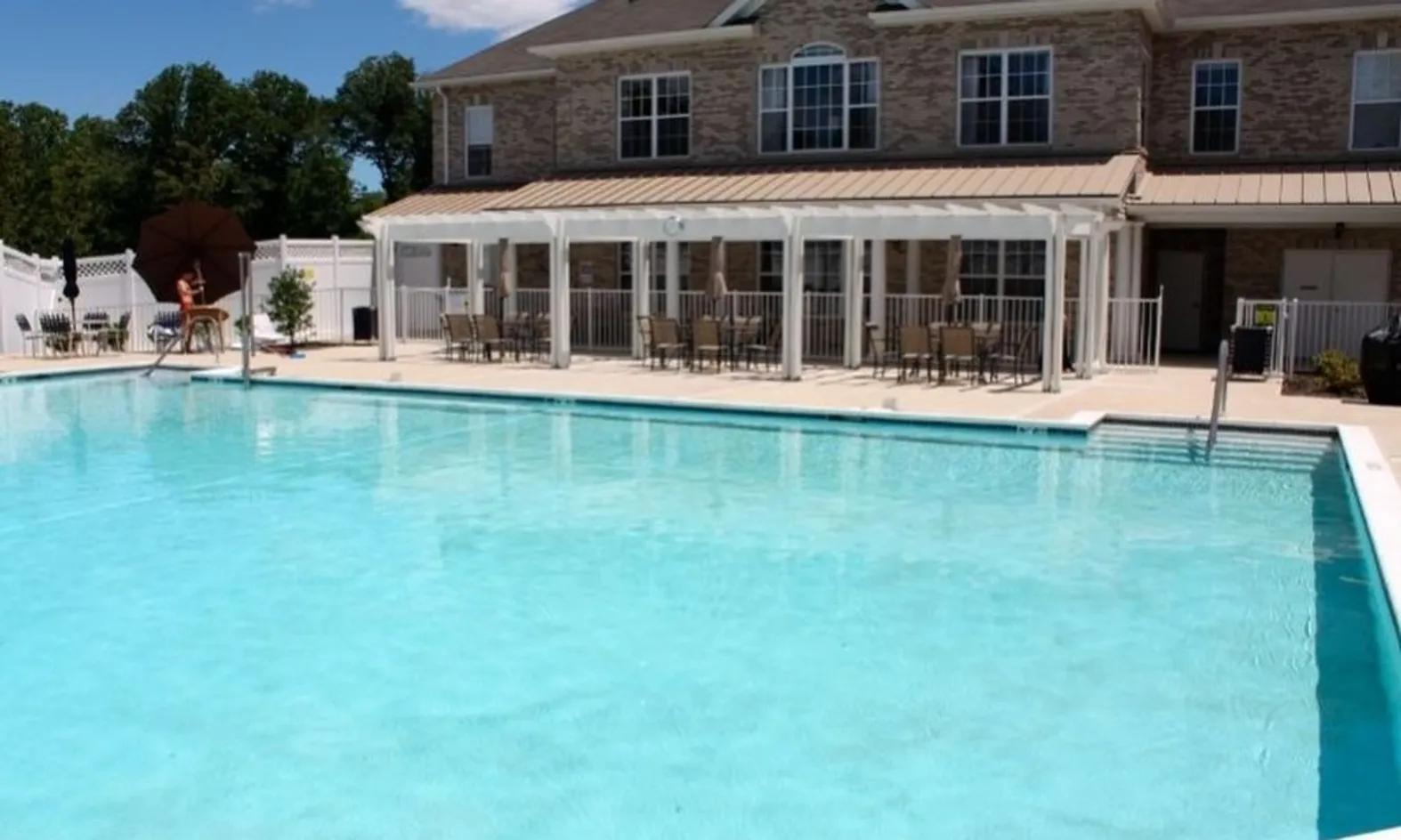 Outdoor Pool & Patio