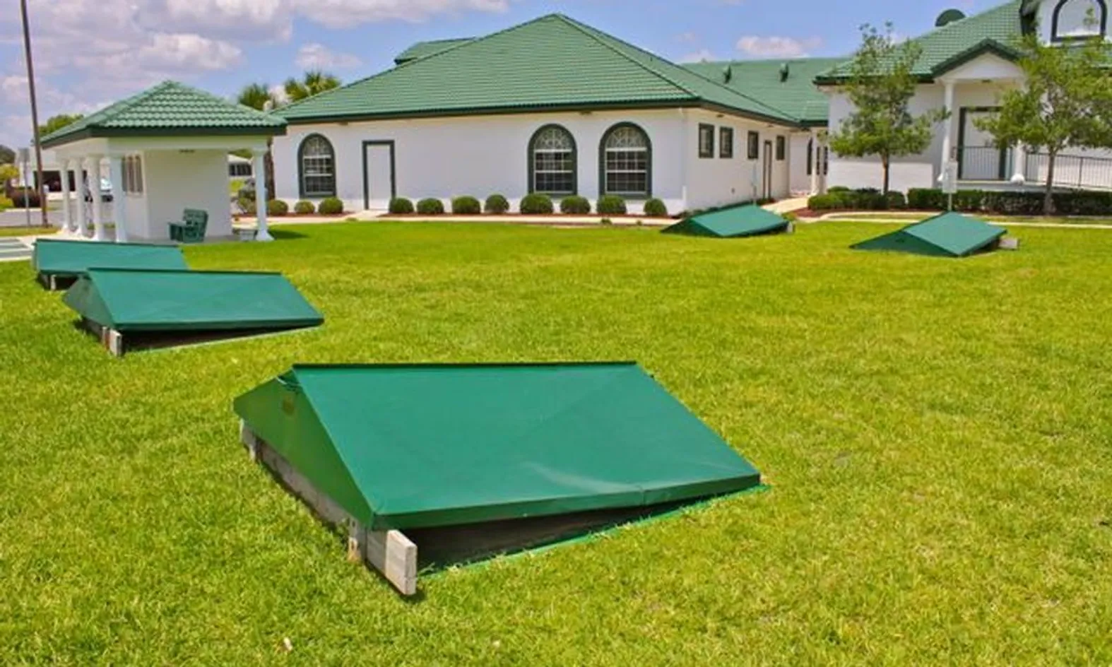 3 Horseshoe Pits