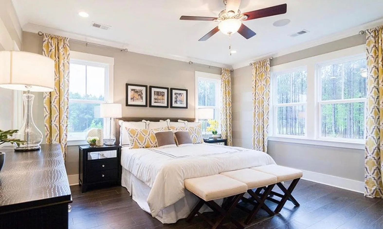 Model Master Bedroom