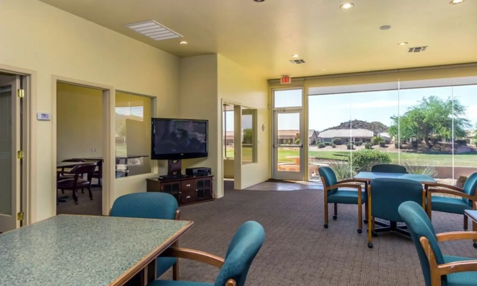 Hobby & Game Room