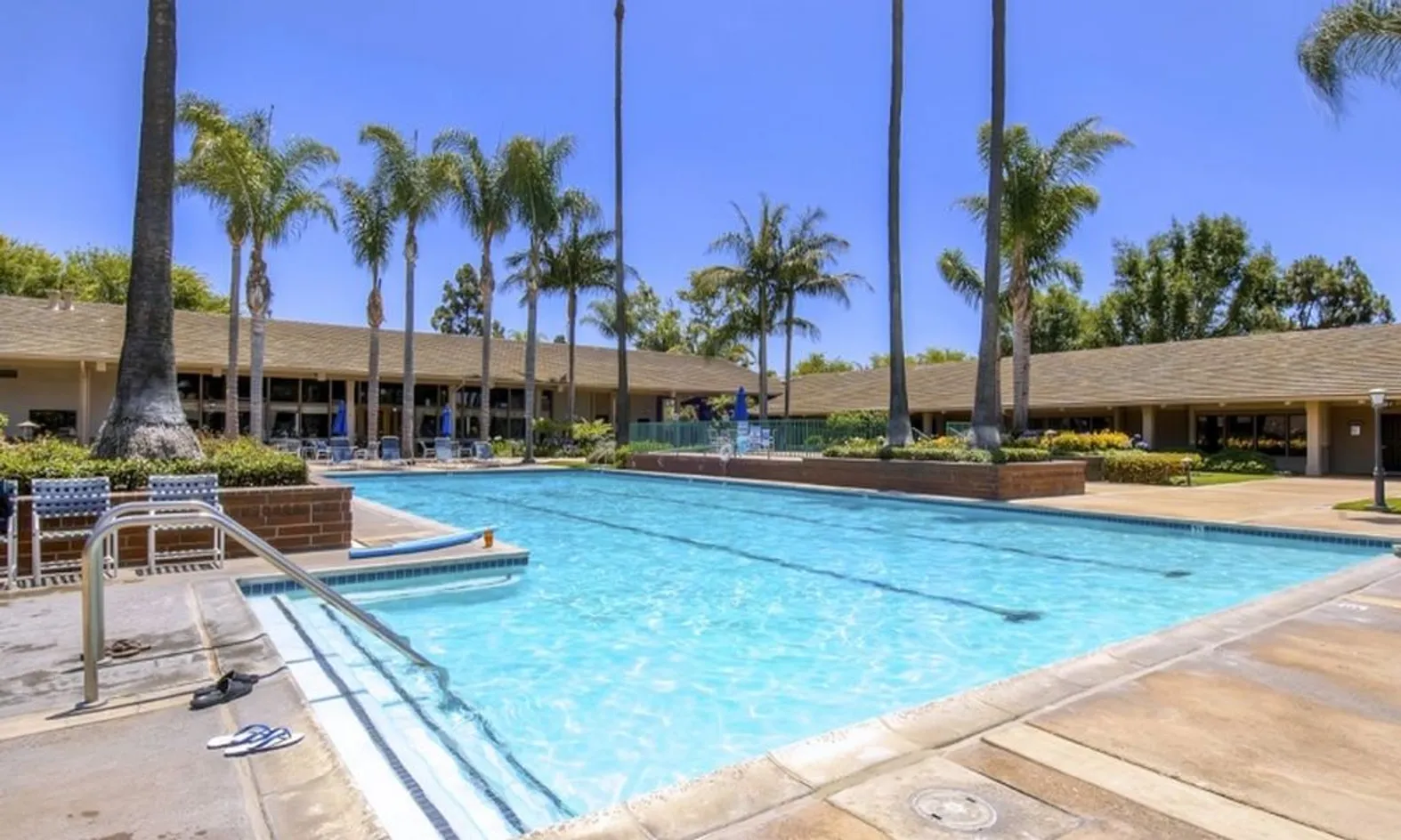 2 Outdoor Pools