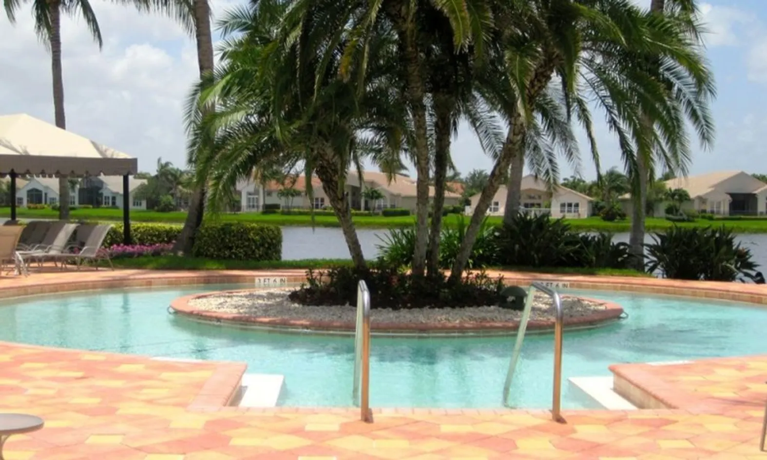 Resistance Walking Pool