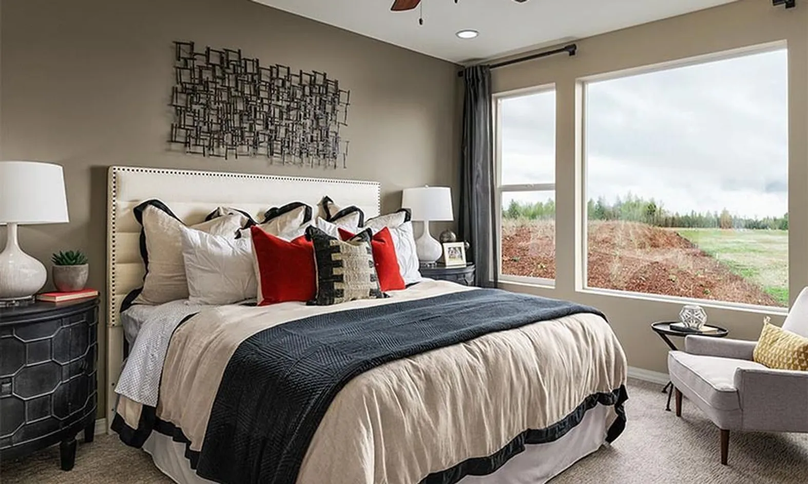 Model Guest Bedroom