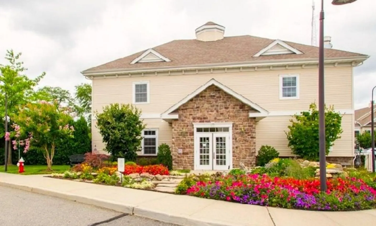 Clubhouse - 2,000 Sq. Ft.