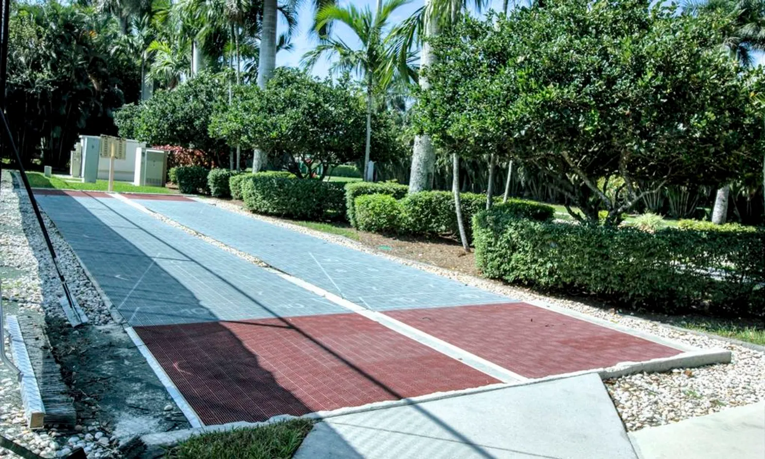 2 Shuffleboard Courts