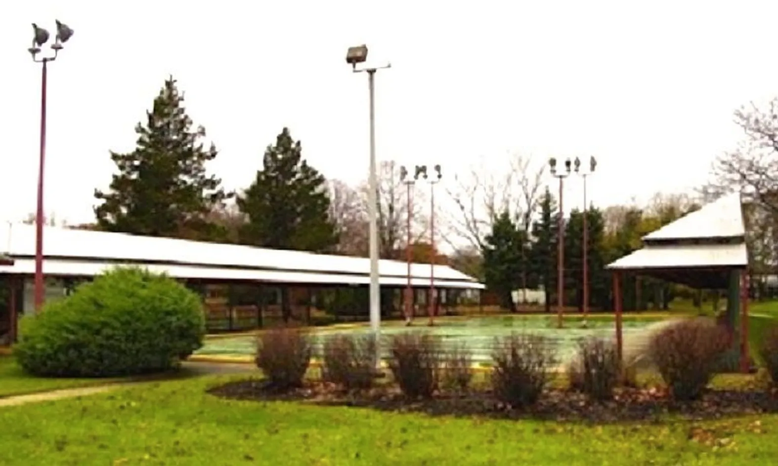 34 Shuffleboard Courts