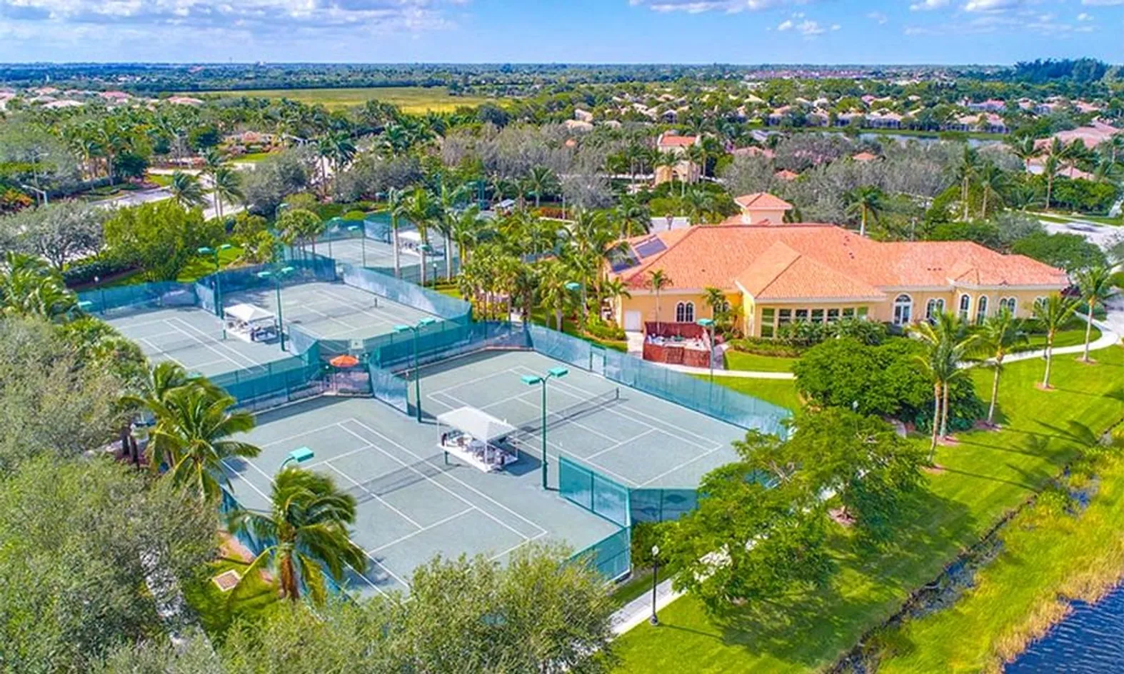 6 Har-Tru Tennis Courts