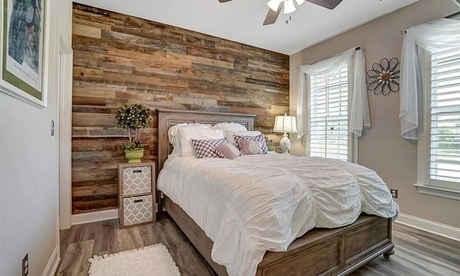 Model Guest Bedroom