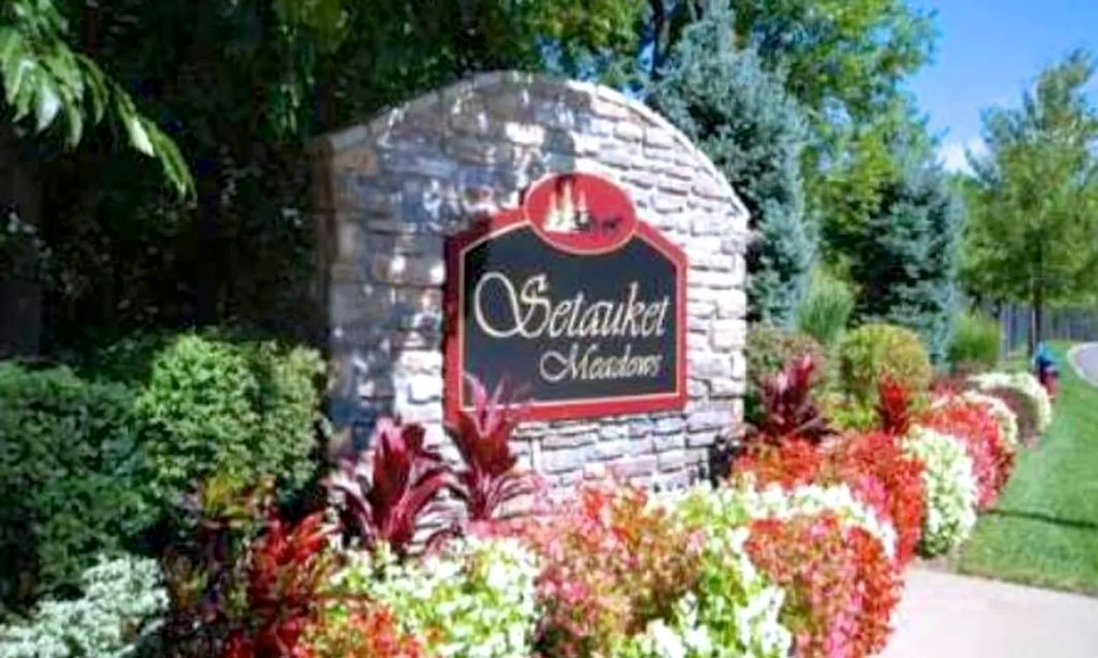 Entrance Sign