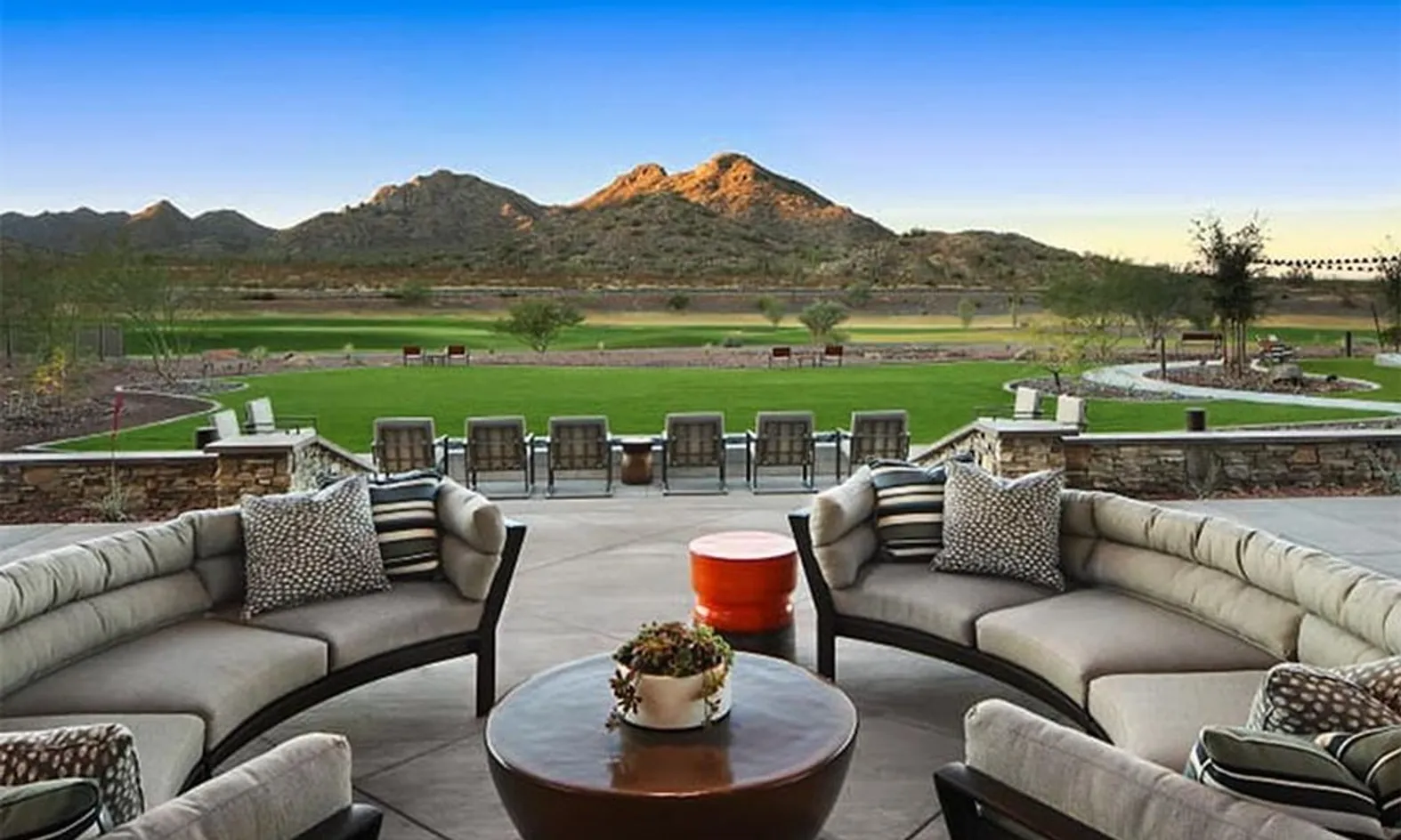 Outdoor Lounge