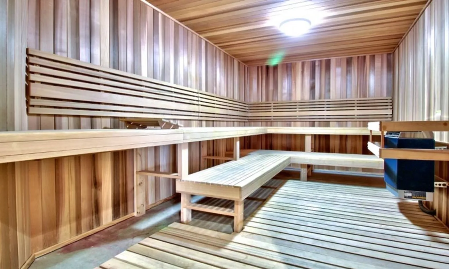 Steam Room & Sauna