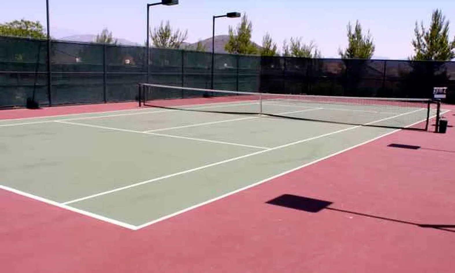 2 Tennis Courts