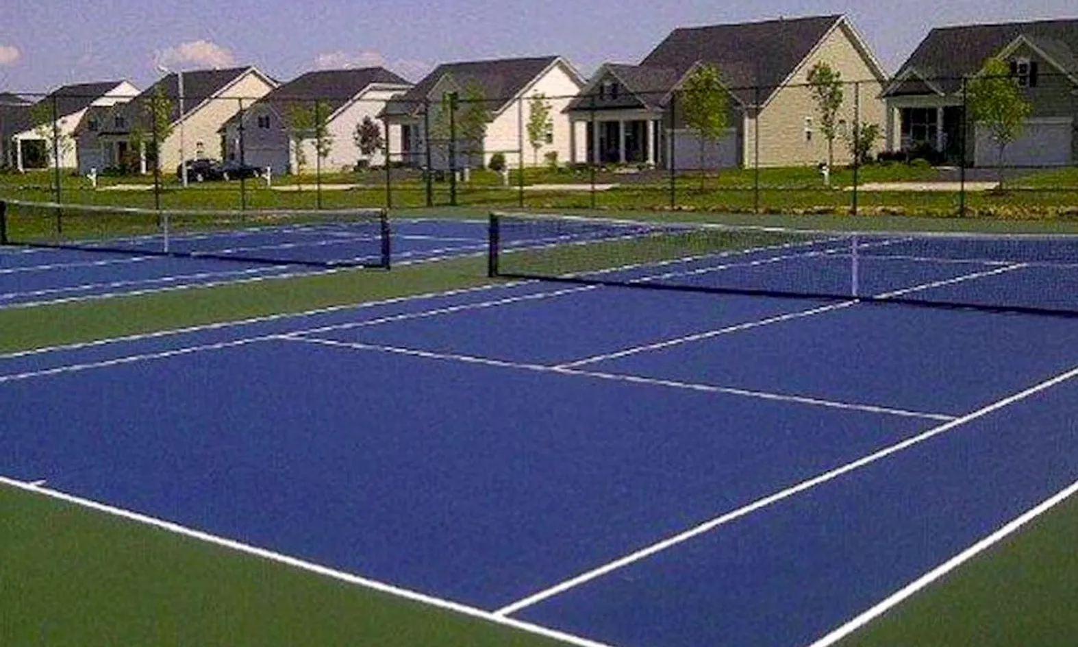 2 Tennis Courts