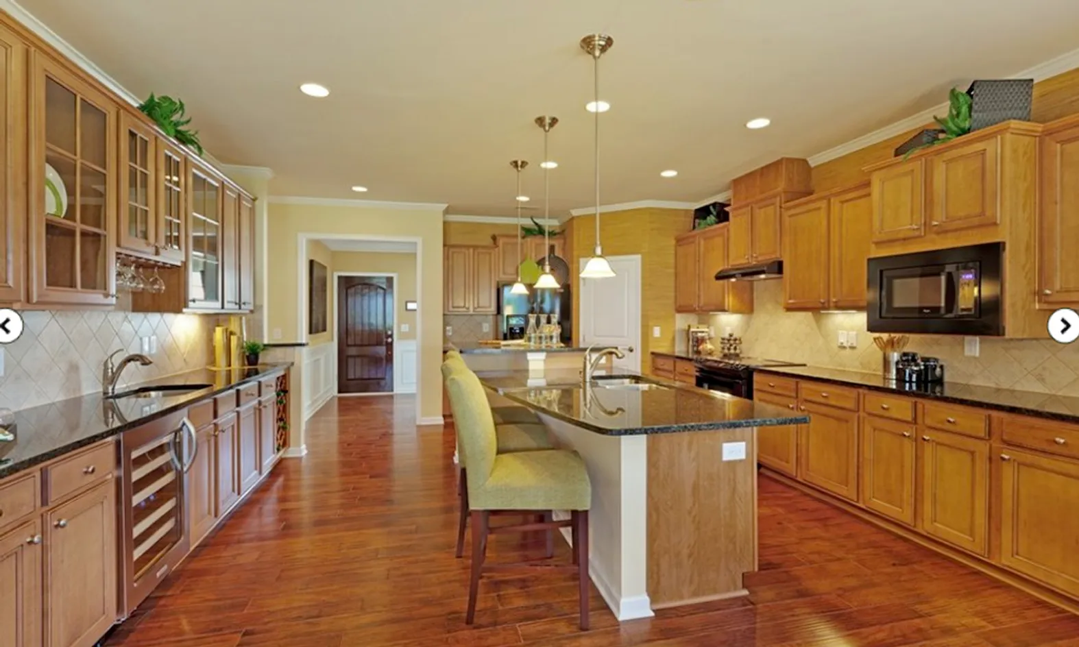 Gourmet Kitchens