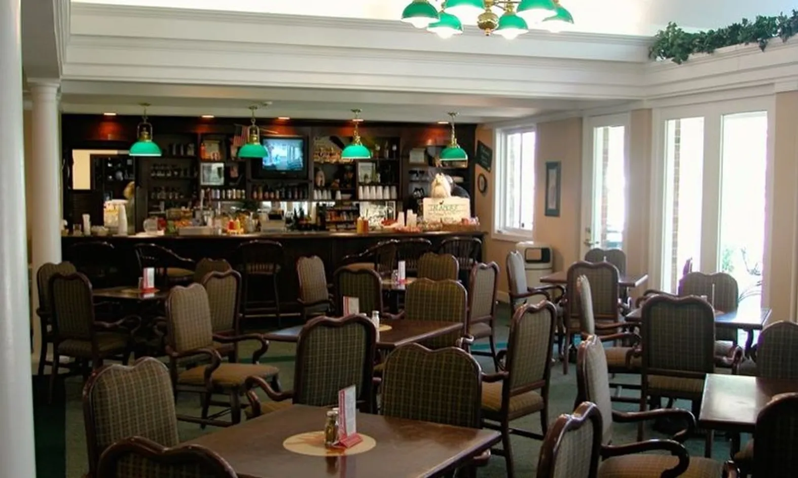 Dollie Llama's Bar & Grill