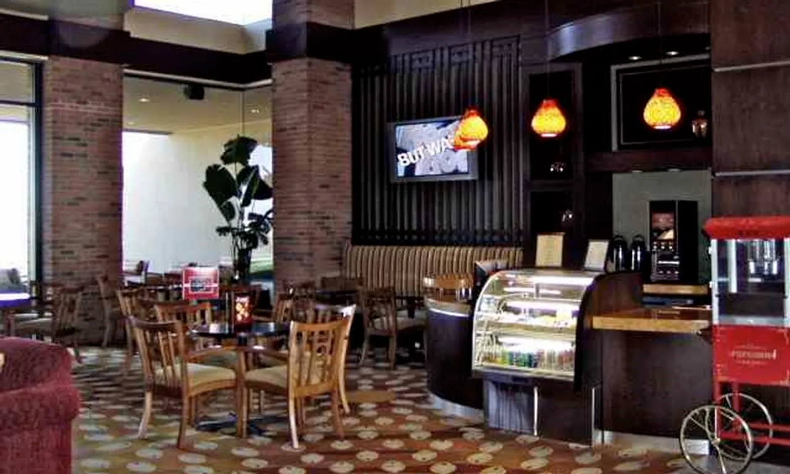 Restaurant & Cyber Cafe