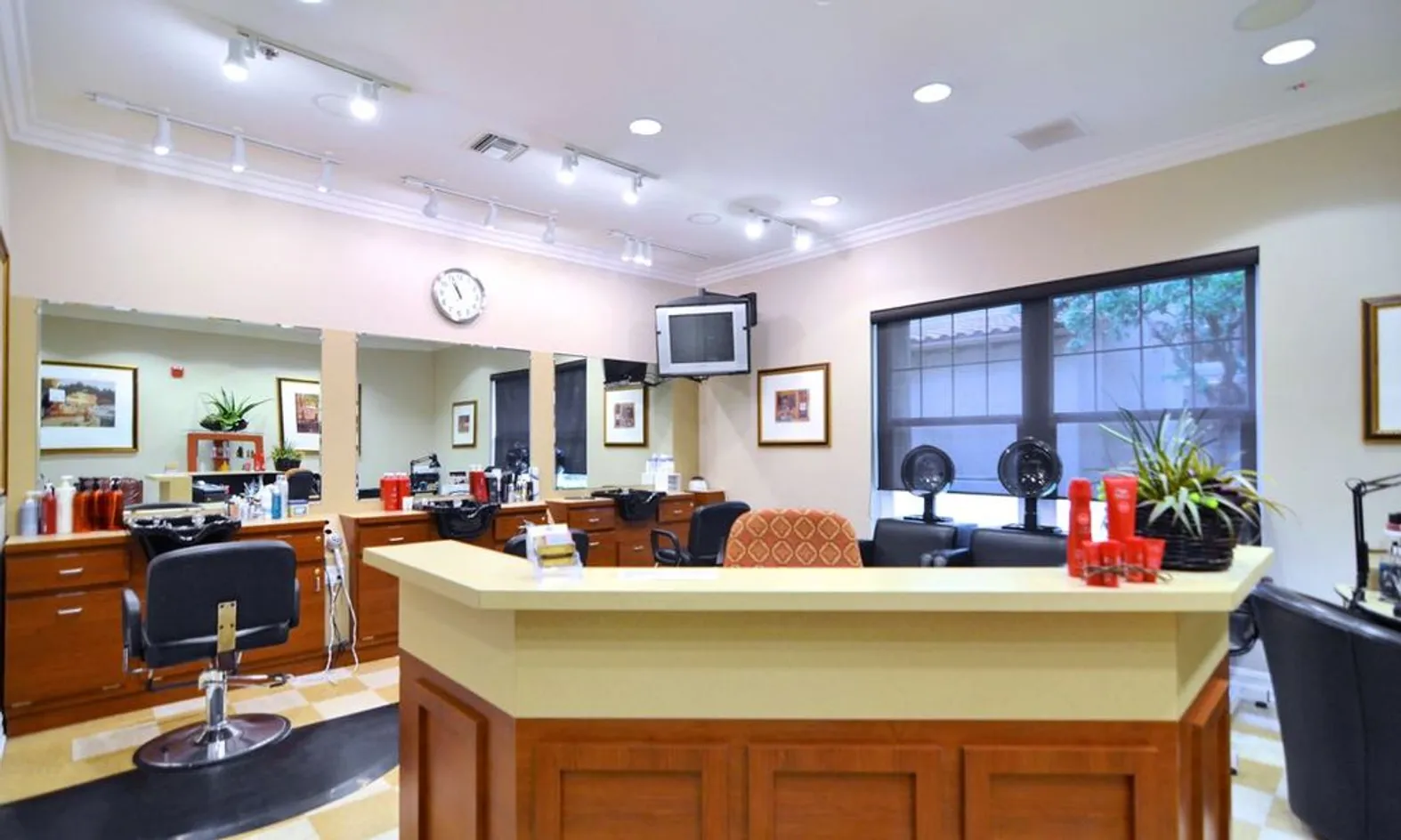 Beauty Salon