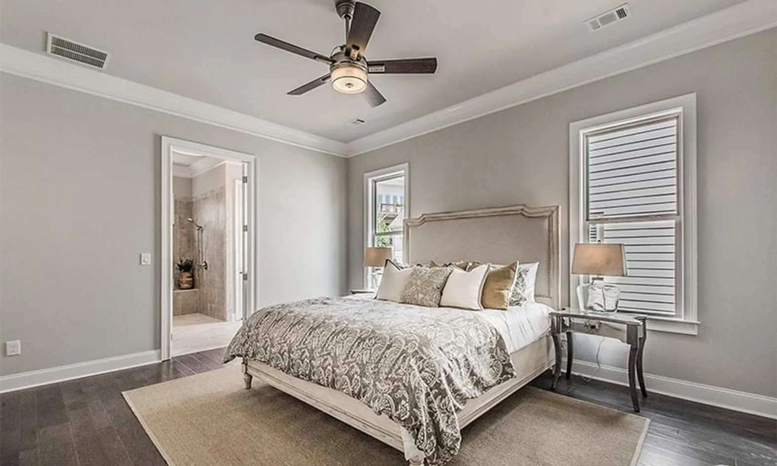 Model Guest Bedroom