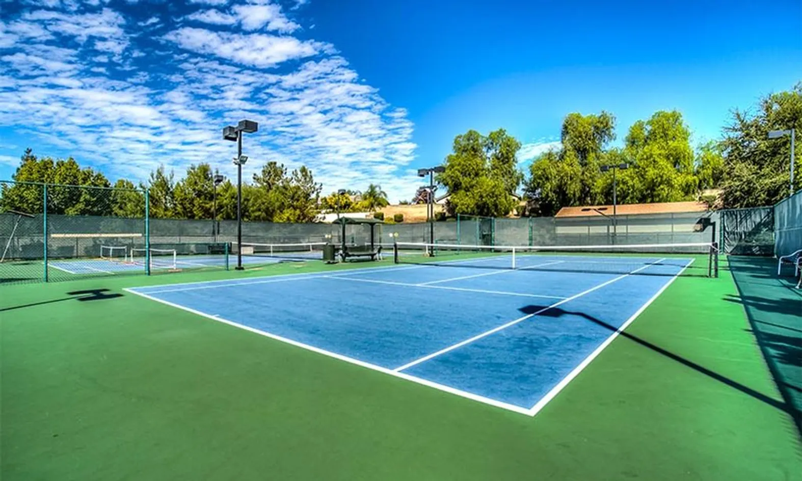 2 Tennis Courts