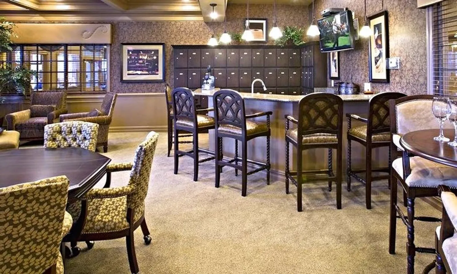 Paddock Club Bar & Lounge