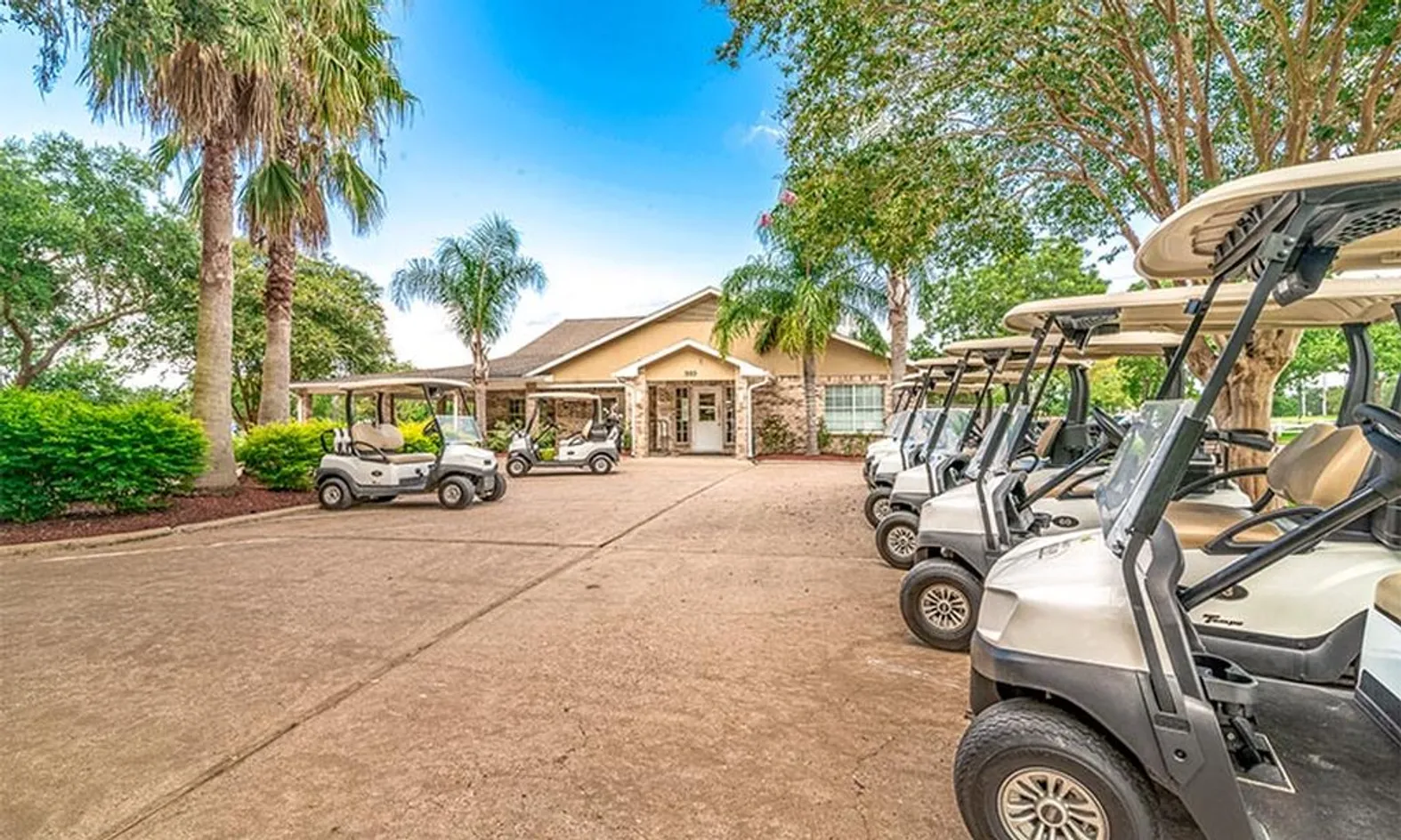 Pearland Golf Clubhouse
