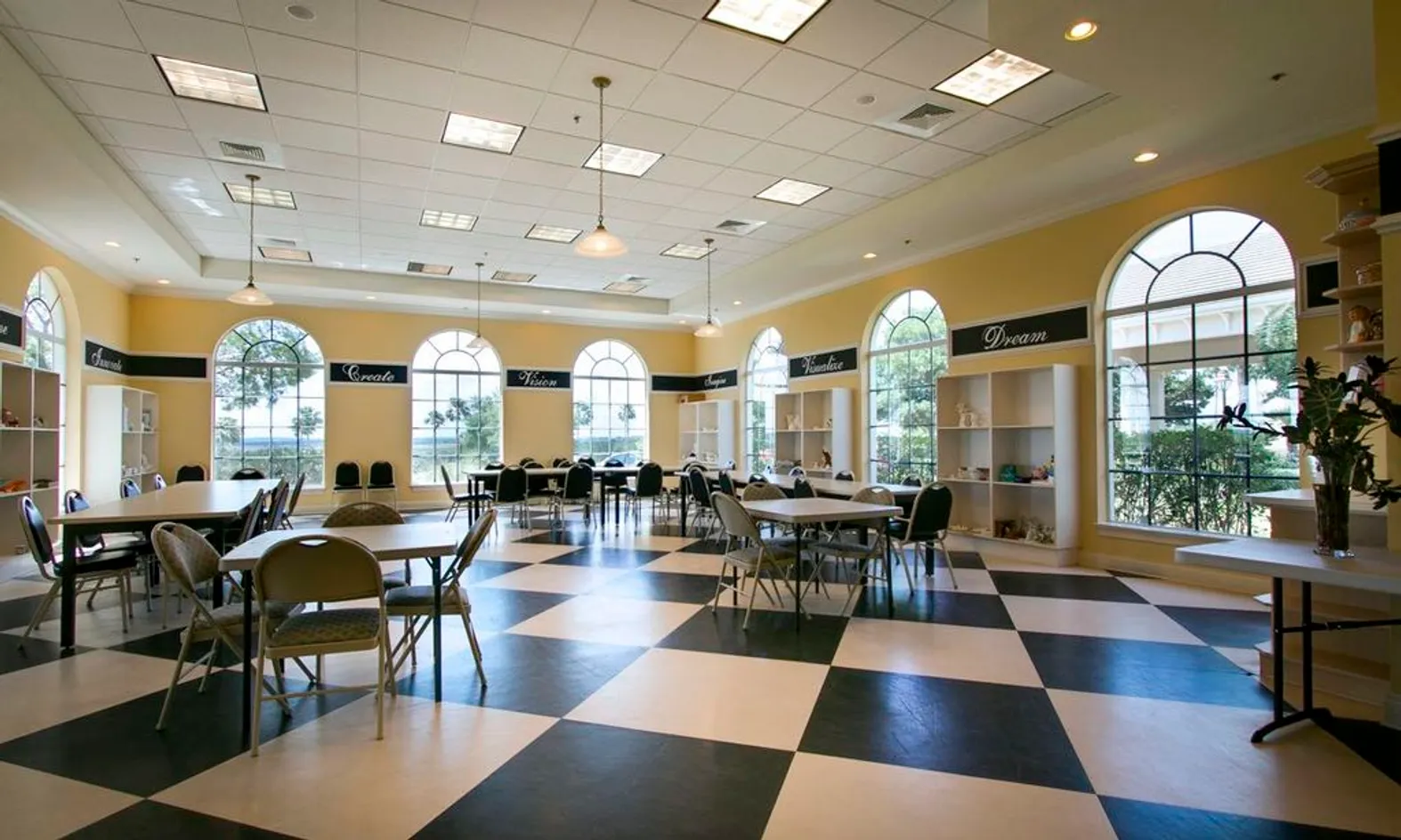 Arts & Crafts Studio