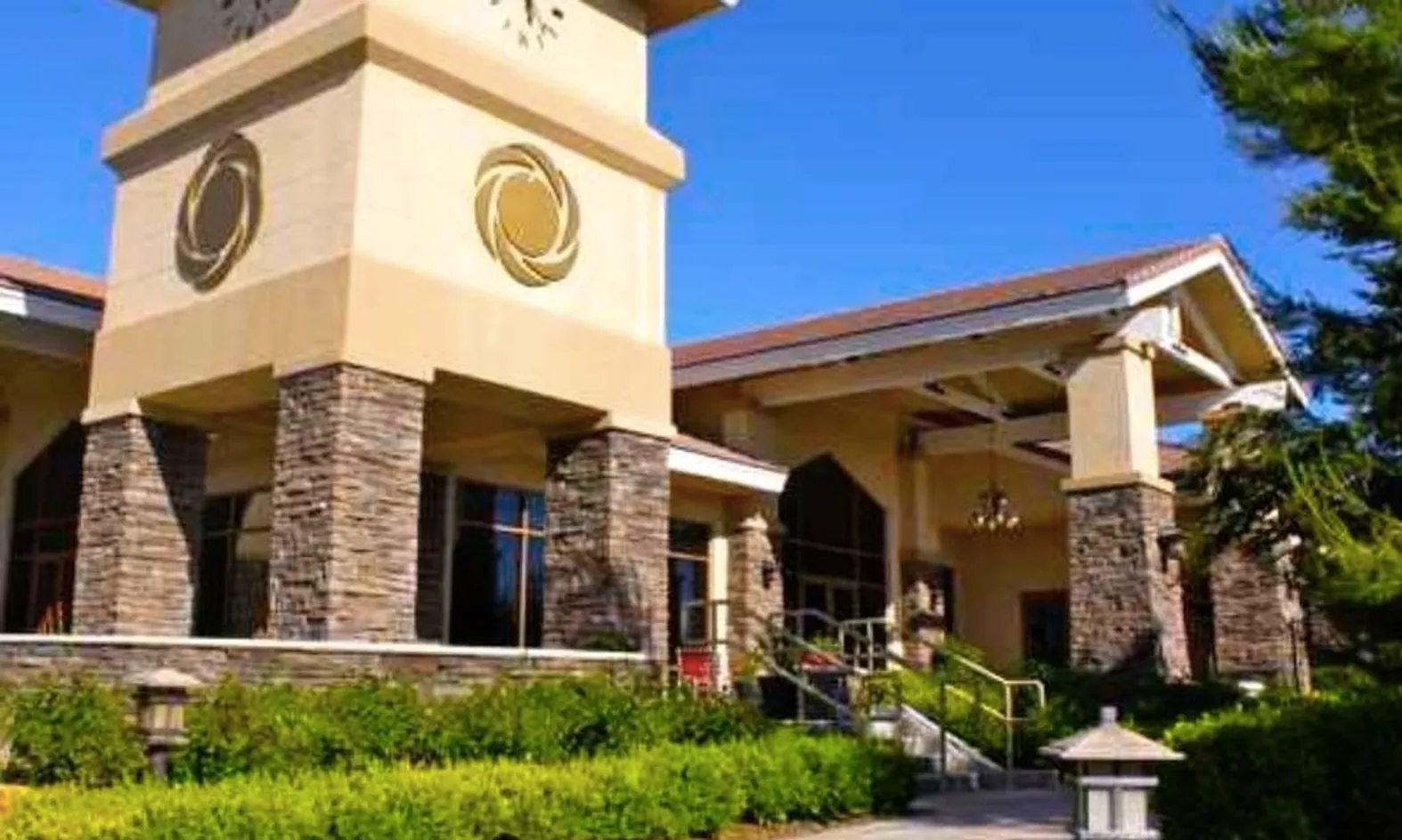 Mariposa Lodge - 8,000 Sq. Ft.