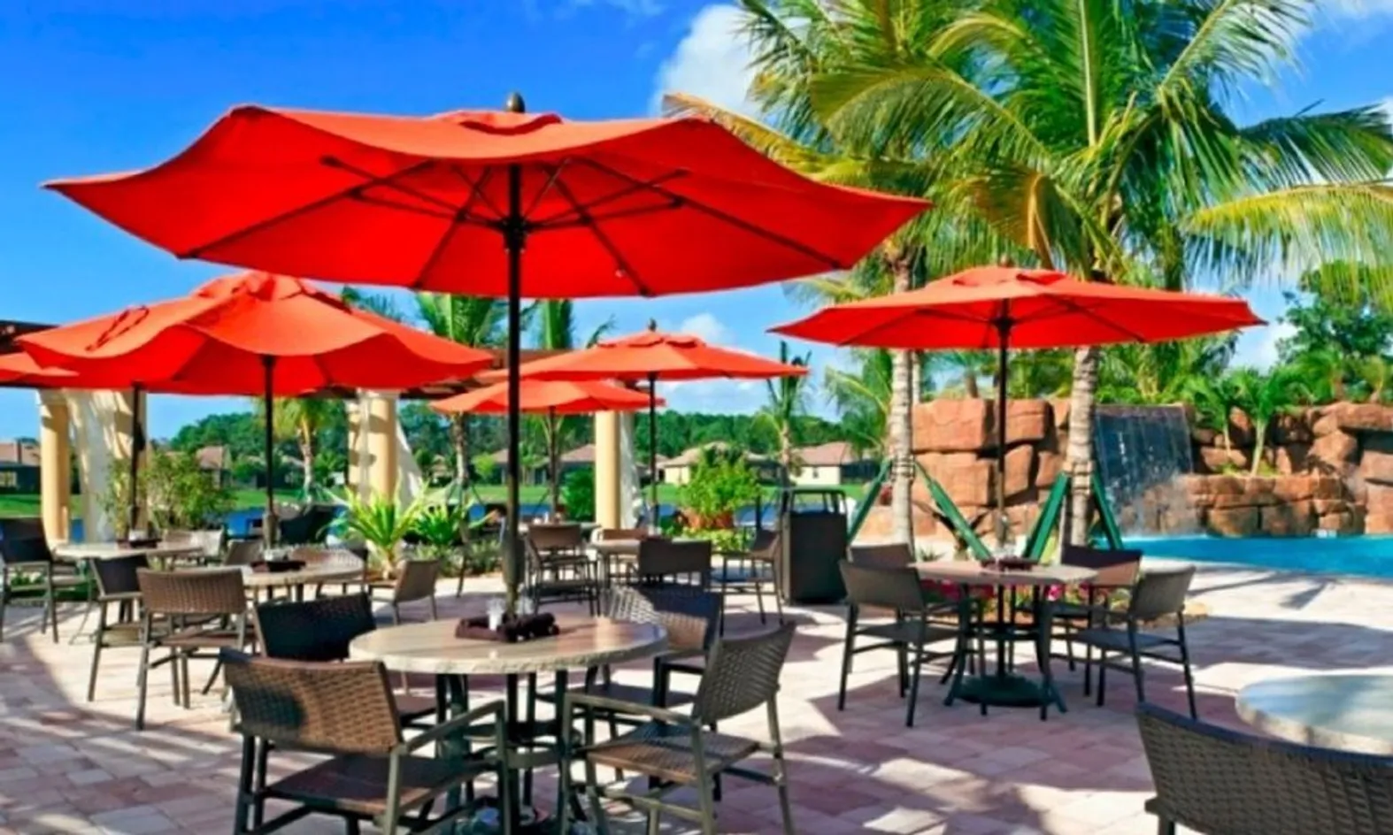 Poolside Cafe
