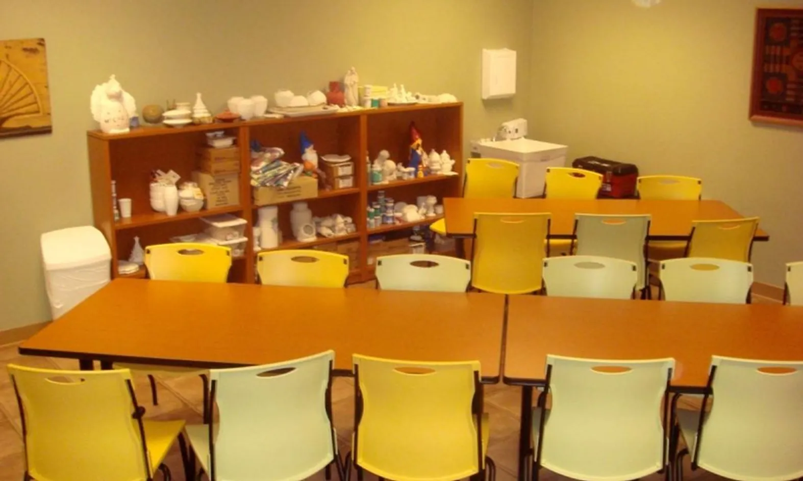 Arts & Crafts Studio