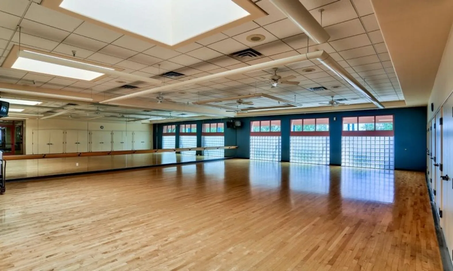 Aerobics & Dance Studio