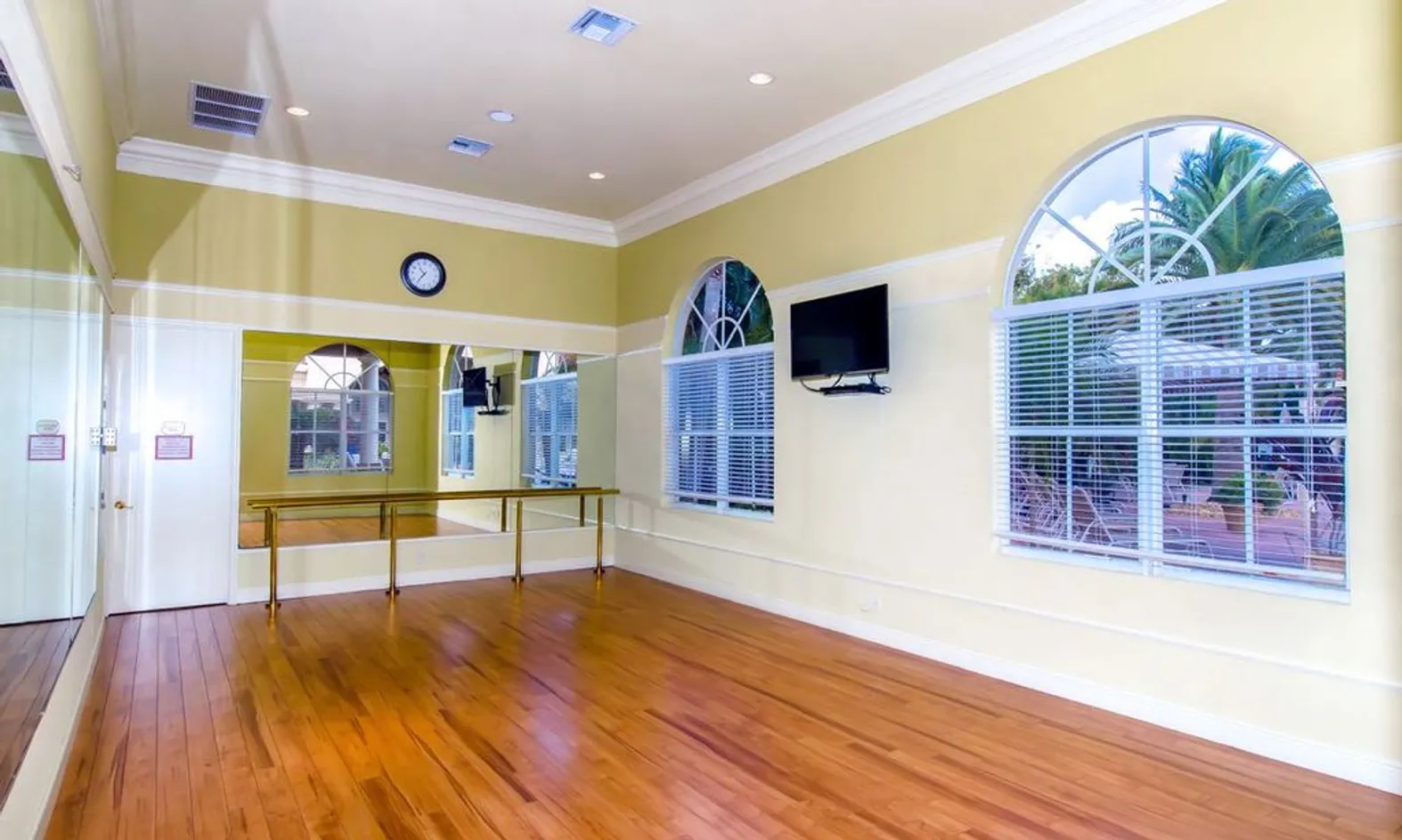 Aerobics & Dance Studio