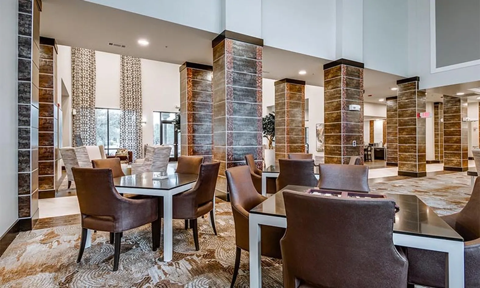 Clubhouse Dining