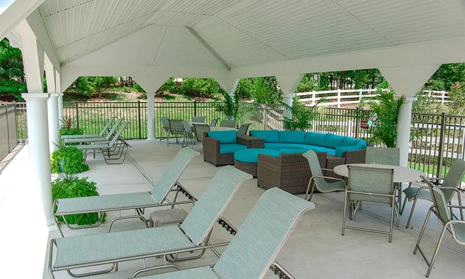 Outdoor Lounge
