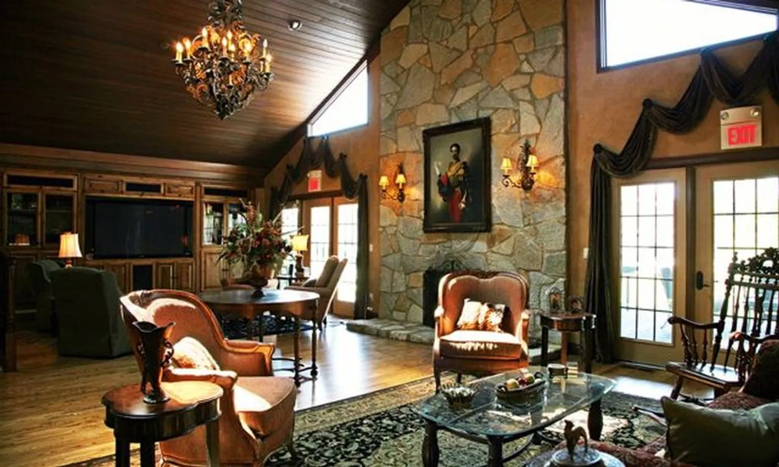 Clubhouse Lounge